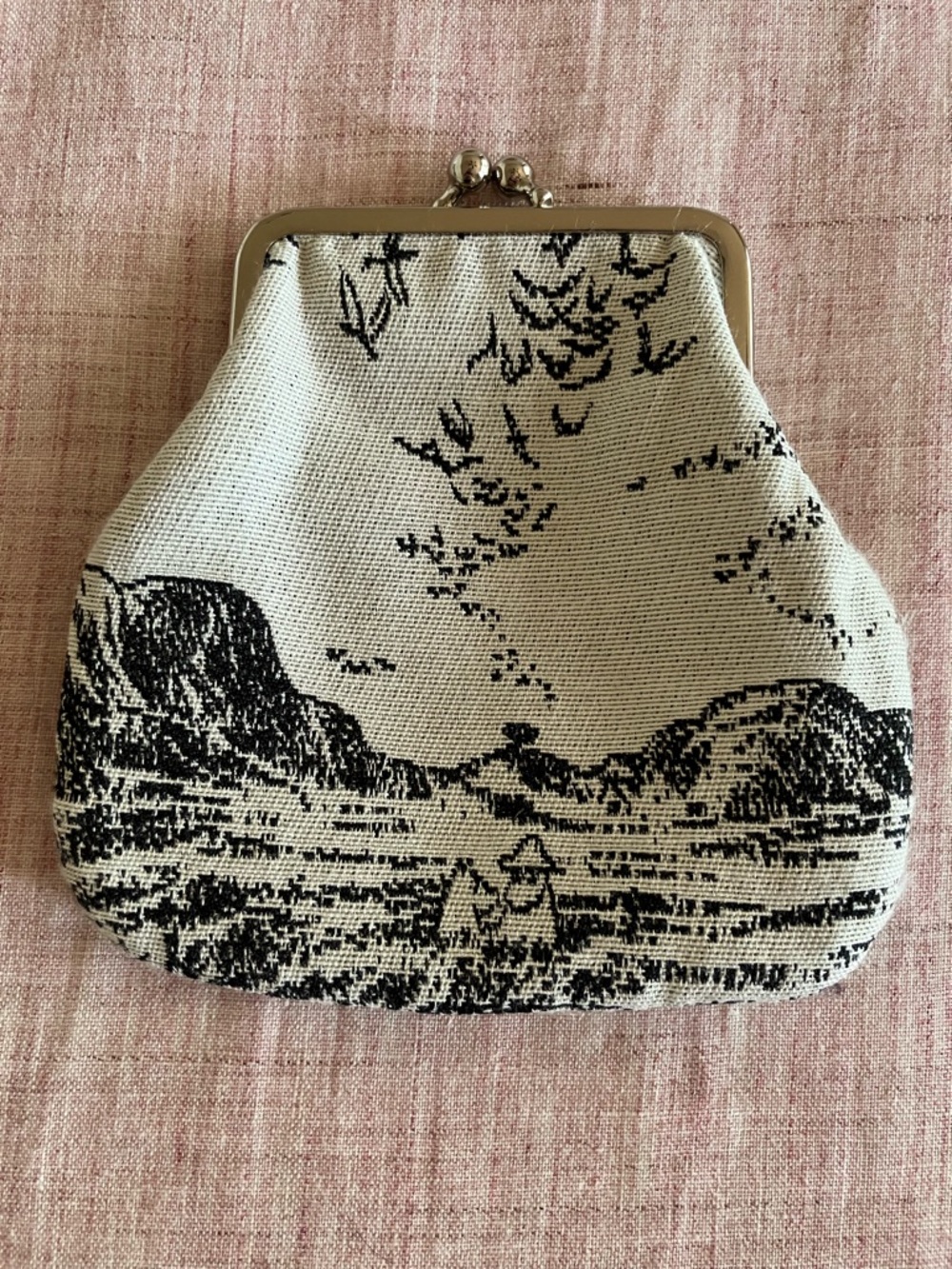 Moomins in the Sea Kisslock Coin/Key Pouch.